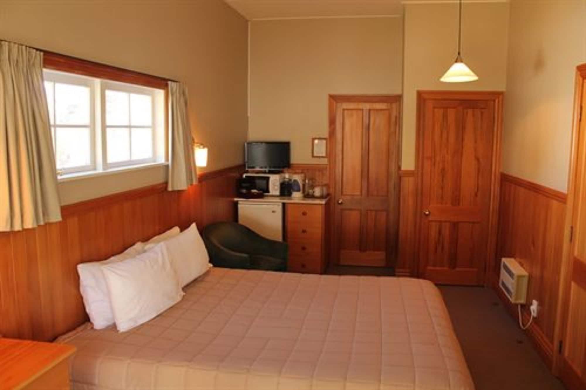 Huka Falls Resort Lago Lago Taupo Exterior foto A room at the hotel