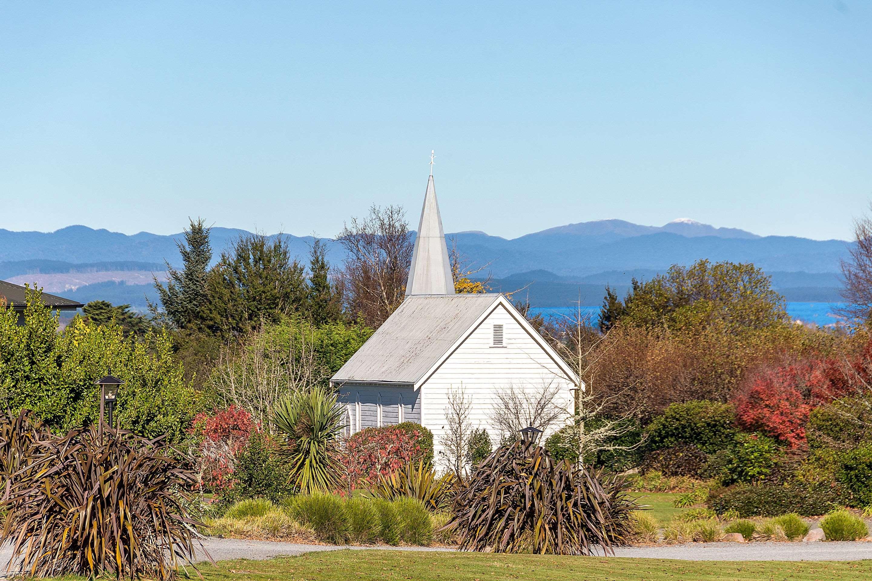 Huka Falls Resort Lago Lago Taupo Exterior foto The church in 2016